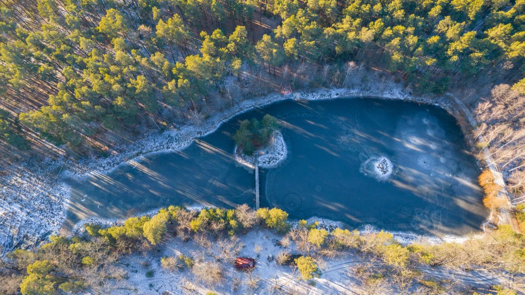 Рибалка та відпочинок на Озері‑Кит: затишок посеред лісу
