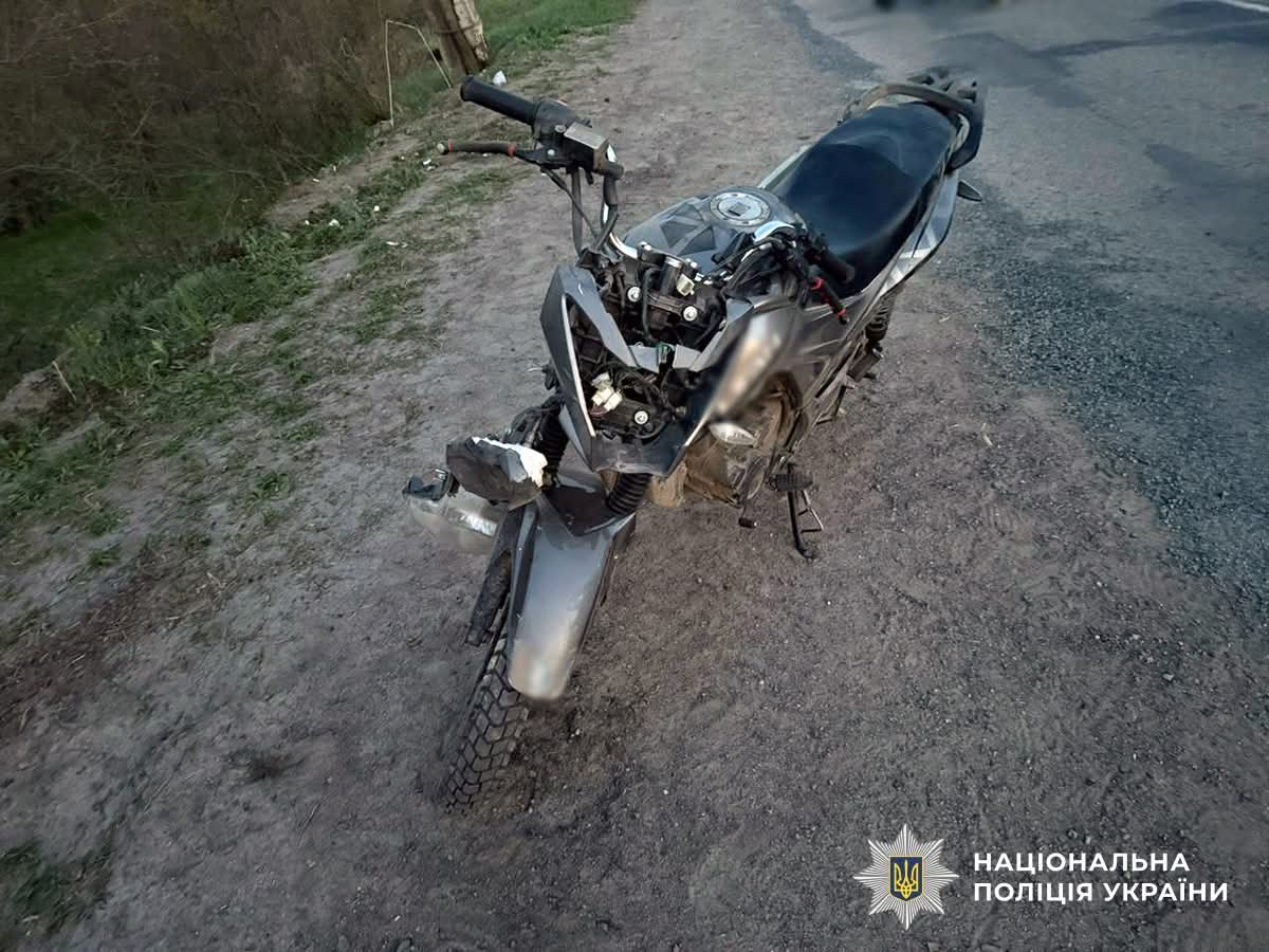 На Коростенщині в ДТП травмувався мотоцикліст: поліція з’ясовує обставини