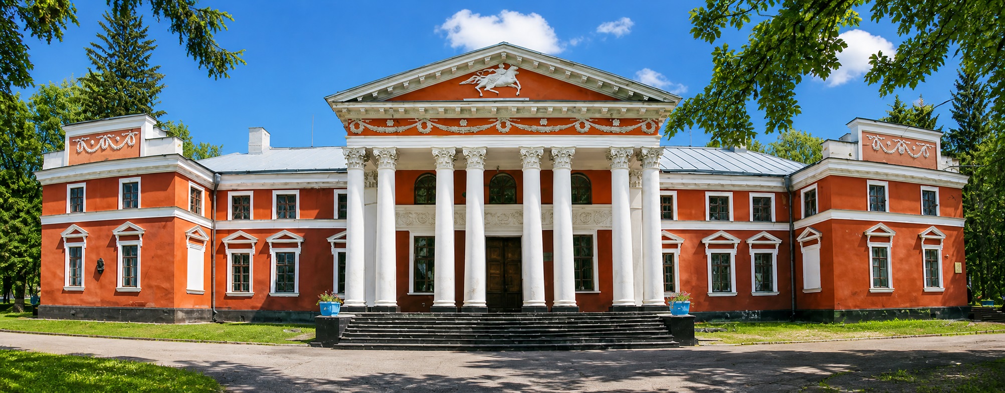Палац Ганських у Верхівні (музей Бальзака) — французька історія кохання на Житомирщині