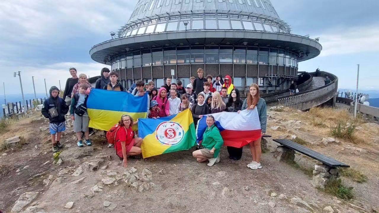 18 дітей із Малинської громади вирушили до Сокільського табору в Чехії