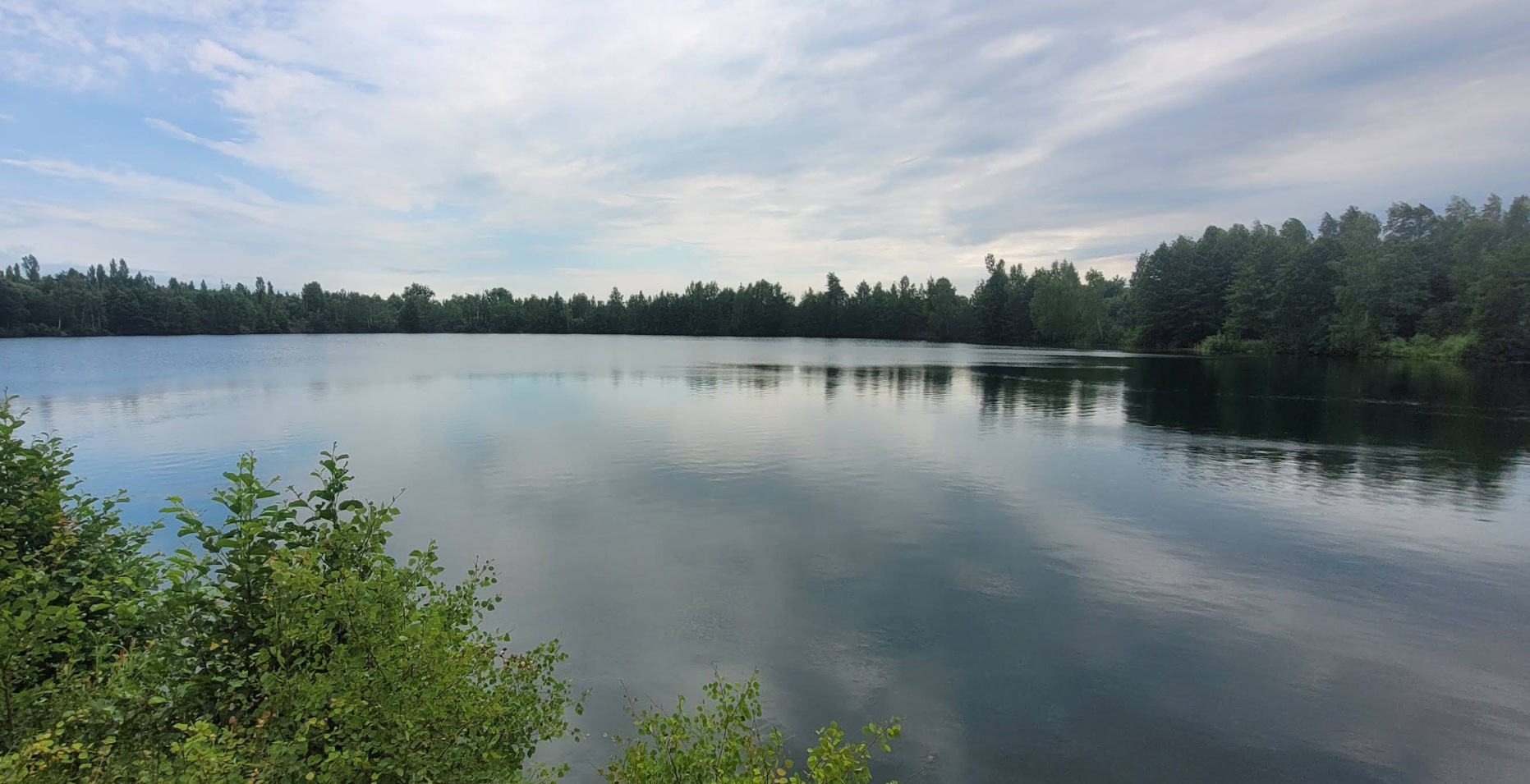 Михайлівський кар’єр — водойма серед гранітних ландшафтів Полісся