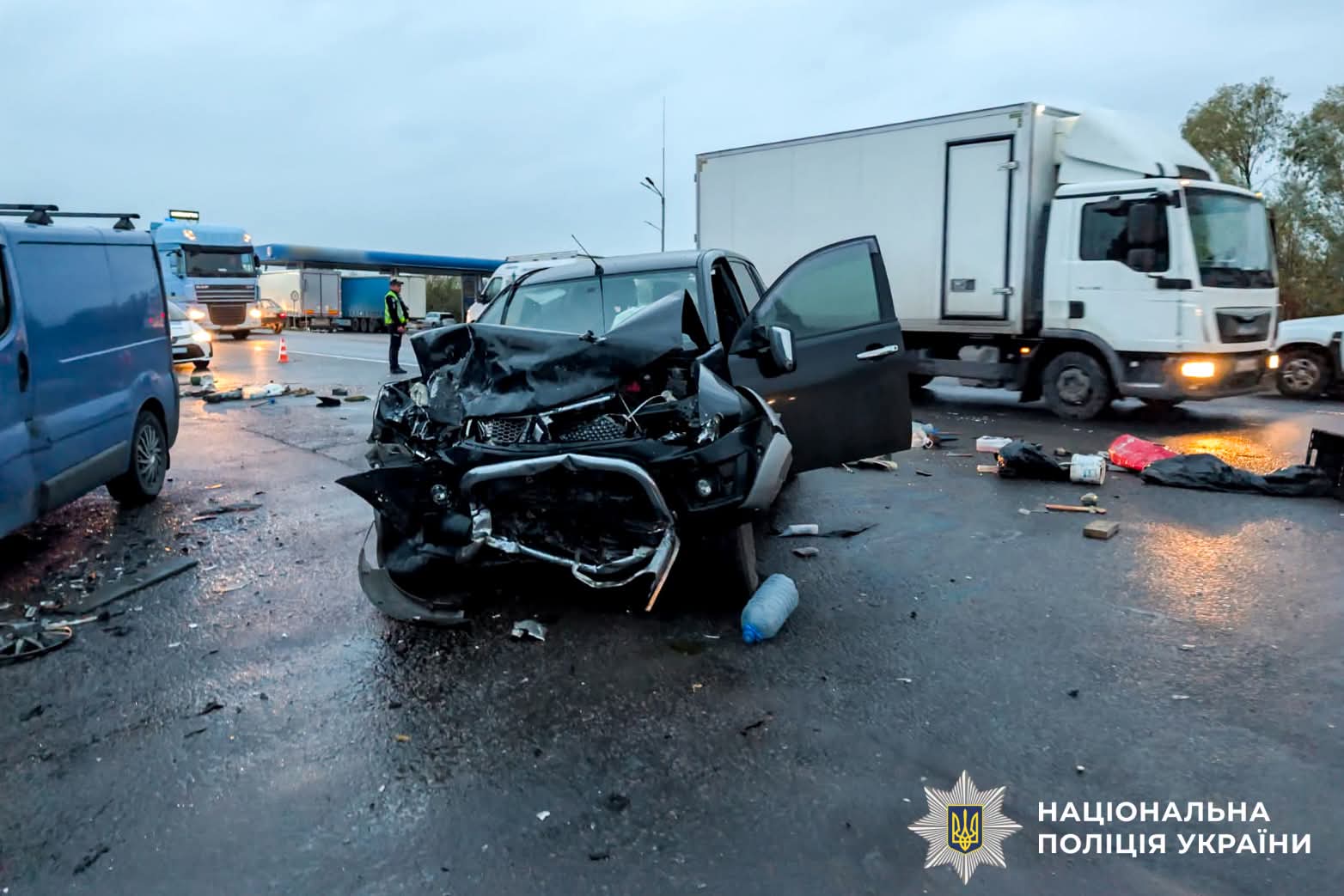 Потрійна ДТП на трасі Київ-Чоп: затримали 60-річного водія вантажівки з Житомирщини