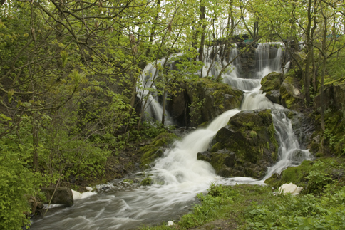 Троянівський водоспад — каскад на Гнилоп’яті в центрі села Троянів