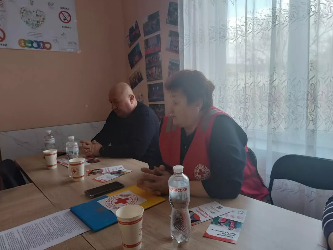 Партнерство заради добра: Круглий стіл Радомишльської районної організації Товариства Червоного Хреста