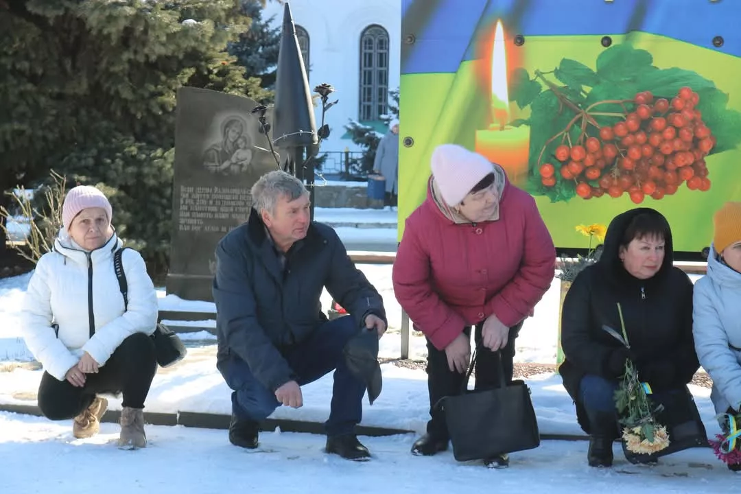 В Радомишлі прощалися з полеглим Героєм Юрієм Штирмером 