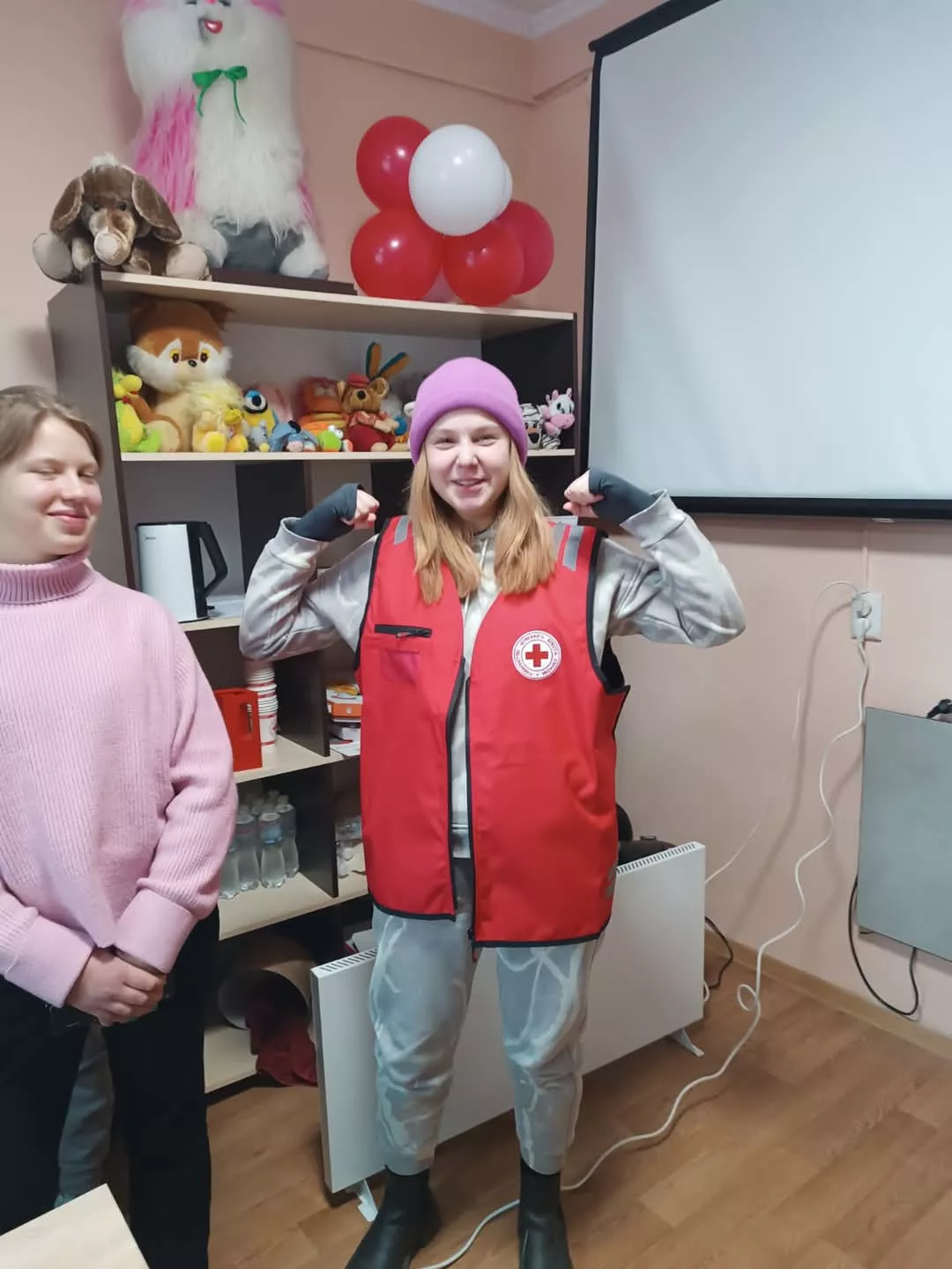  У Радомишльському Червоному Хресті відкрився молодіжно-волонтерський простір "Вітрила мрій"