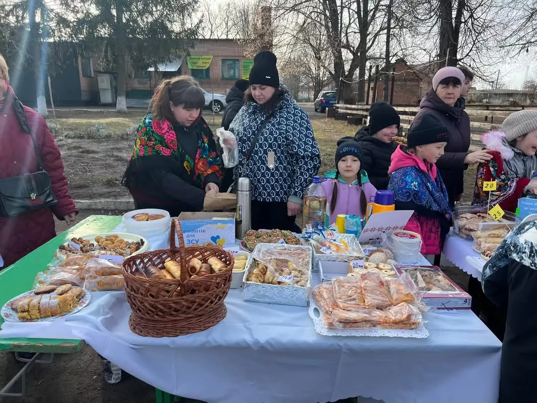 Благодійний ярмарок у Потіївці для підтримки ЗСУ