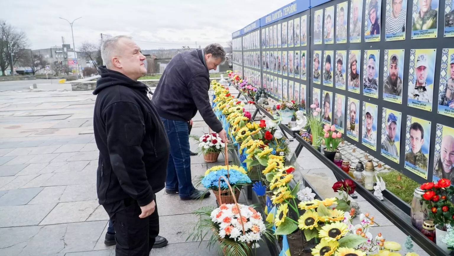 Віталій Бунечко проінспектував відновлення освітніх закладів у Малині