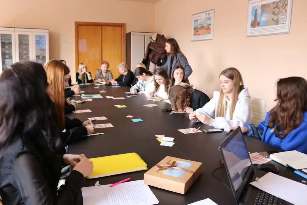 У Радомишльській громаді запрацювала Молодіжна рада — об'єднання юних лідерів