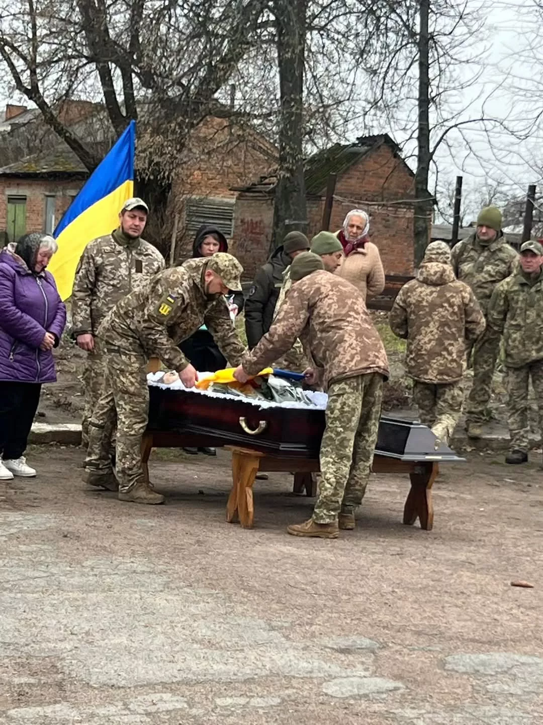 Потіївська громада прощалася з Героєм Володимиром Голубом