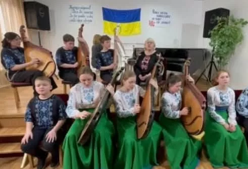 В Радомишлі відбувся звітний концерт на підтримку захисників