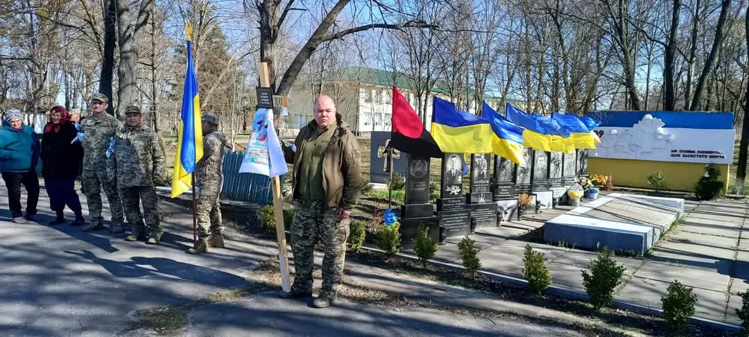 Вишевичі попрощалися з Героєм Володимиром Шаріковим