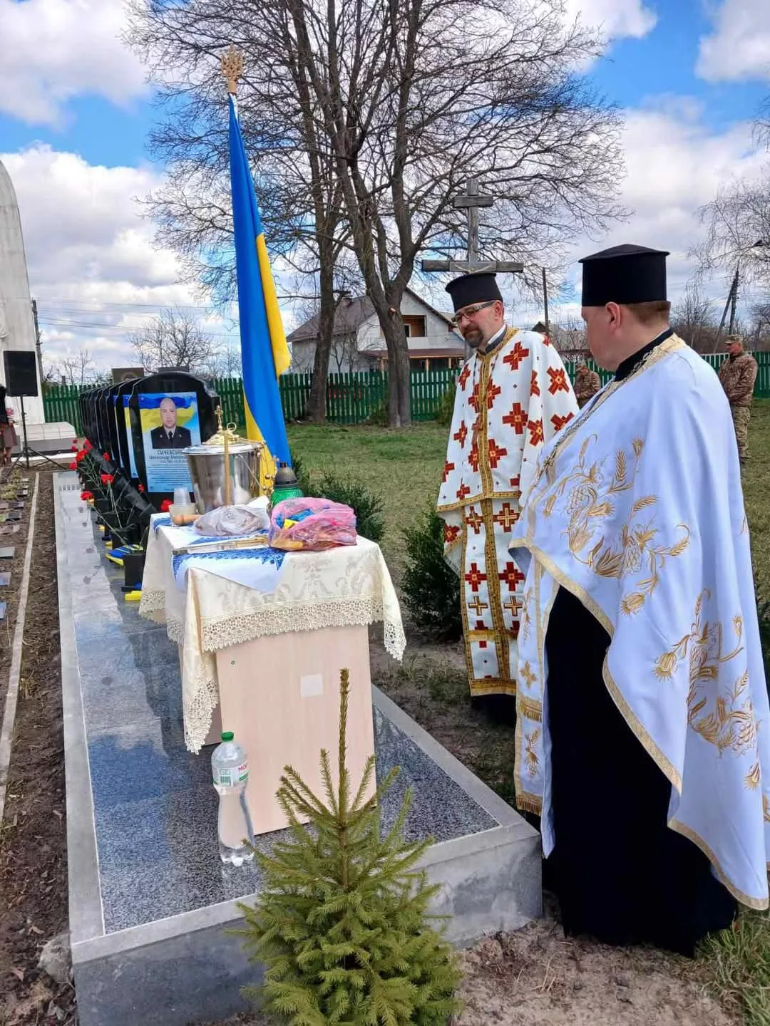 У Кочерові відкрили Алею Пам'яті загиблим захисникам України