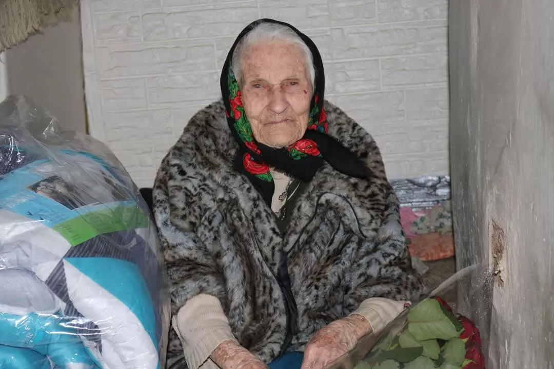 Сто років життєвої мудрості: жителька Радомишльської громади відзначає віковий ювілей