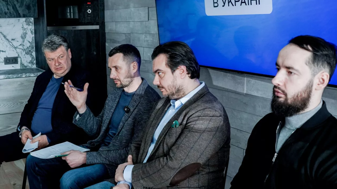 Голова Житомирської ОВА Віталій Бунечко обговорив перспективи розвитку деревообробної галузі на всеукраїнській нараді