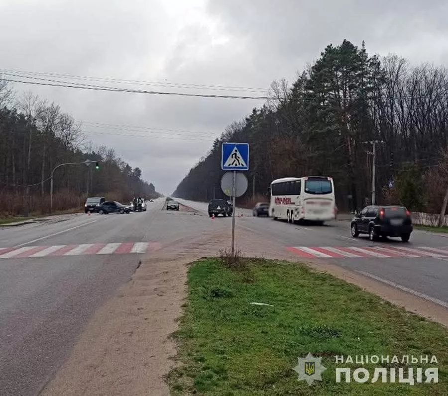 П'ятеро травмованих у ДТП поблизу Житомира: серед постраждалих - однорічна дитина