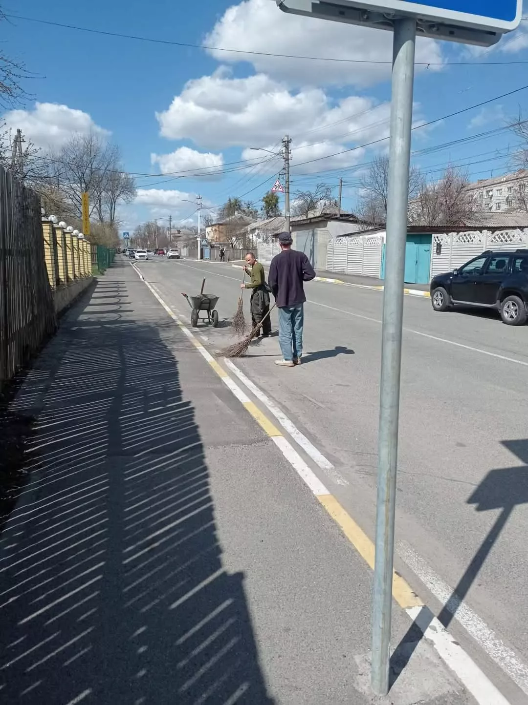 Учні Радомишльського ліцею №2 долучилися до акції "За чисте довкілля"