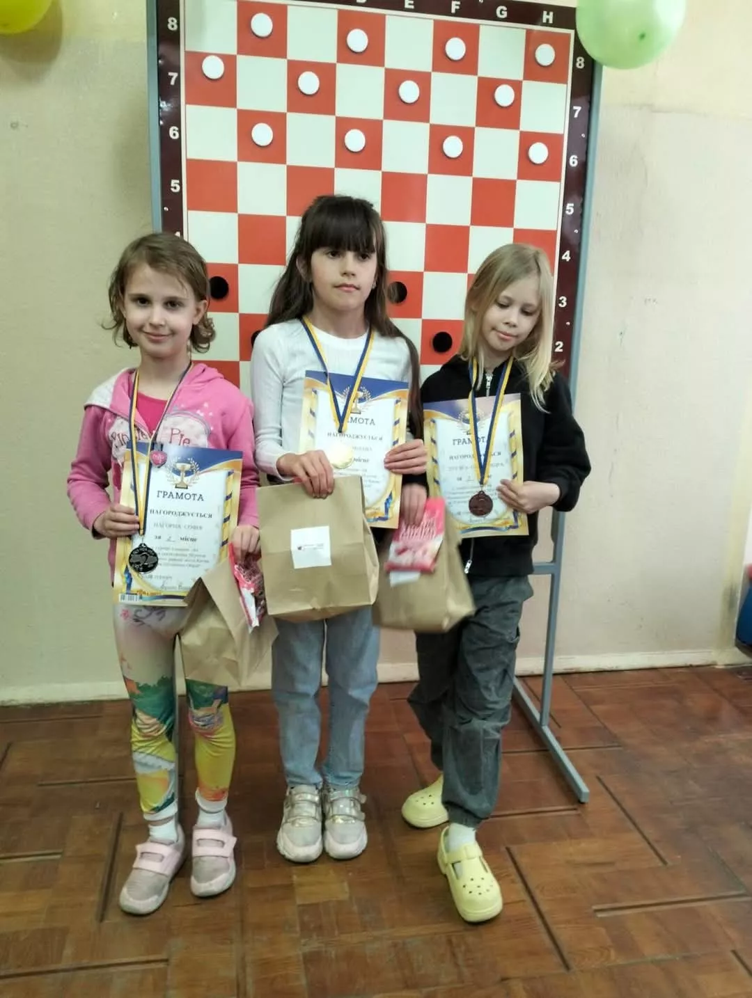 Юні шашкісти Радомишльської ДЮСШ успішно виступили на турнірі в Києві