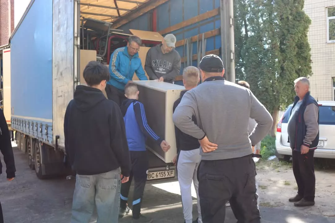 Міжнародна підтримка: освітні заклади Радомишльської громади отримали гуманітарну допомогу з Європи
