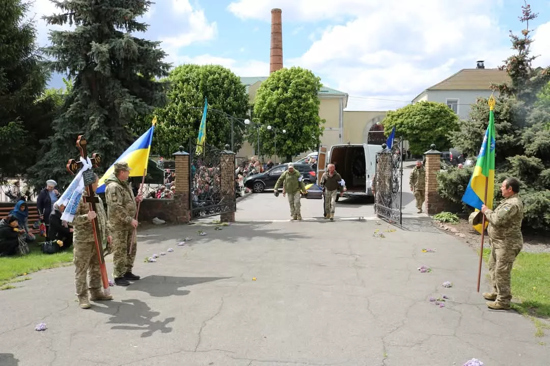 Радомишльська громада провела в останню путь свого Героя Станіслава Бродовського