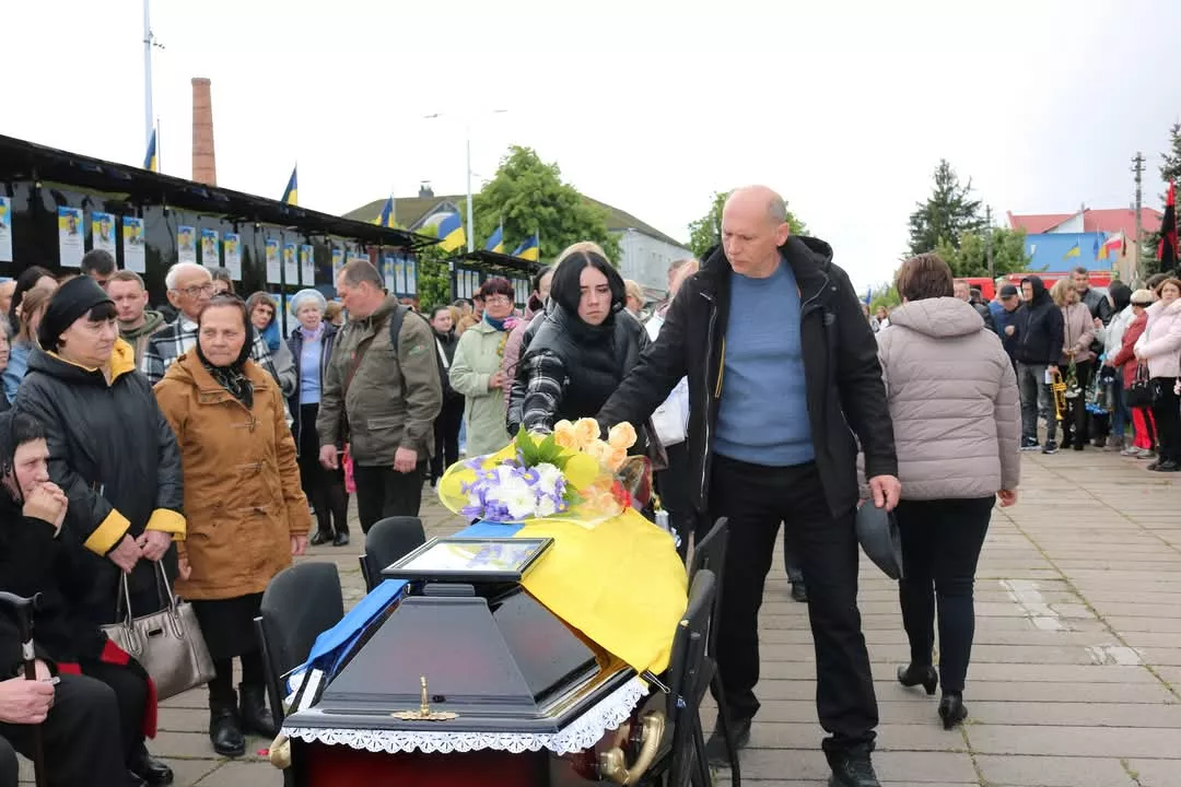 Радомишльська громада провела в останню путь свого Героя Станіслава Бродовського