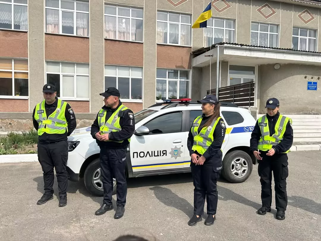 Зустріч з працівниками поліції у Великорацькому ліцеї: вчимося бути уважними на дорозі