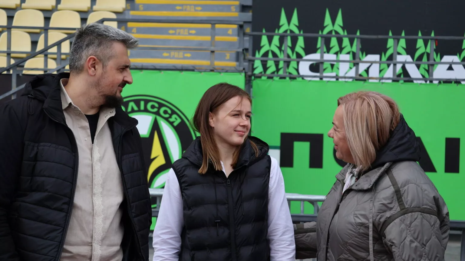 Віталій Бунечко та благодійники вручили автомобіль чемпіонці Ірині Бондар