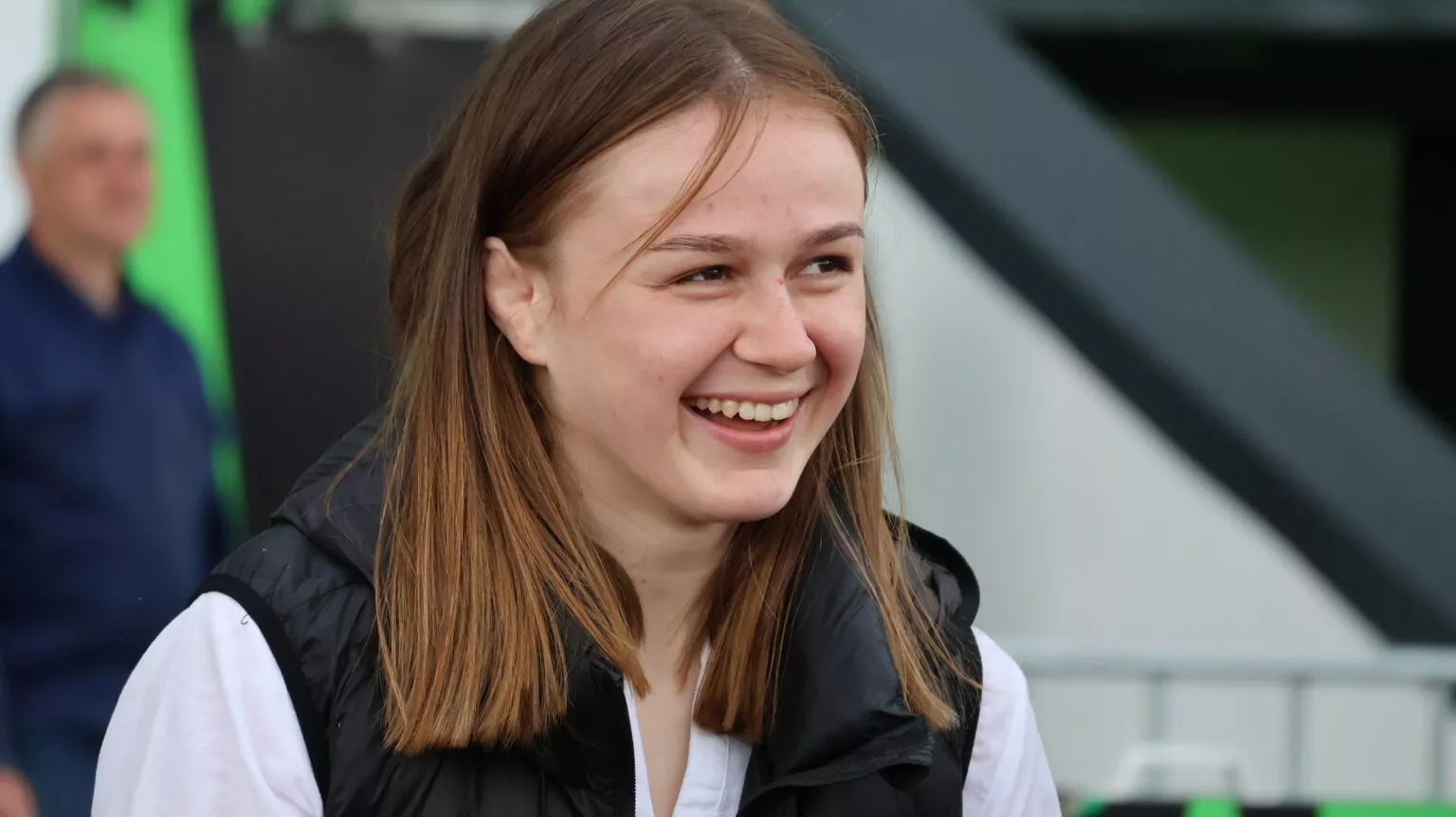 Віталій Бунечко та благодійники вручили автомобіль чемпіонці Ірині Бондар
