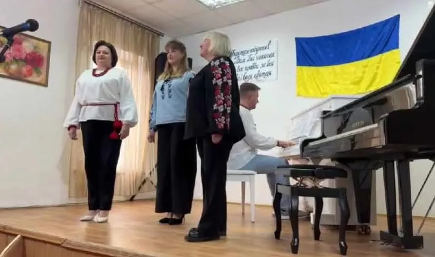Благодійний концерт до Дня вишиванки у Радомишльській школі мистецтв