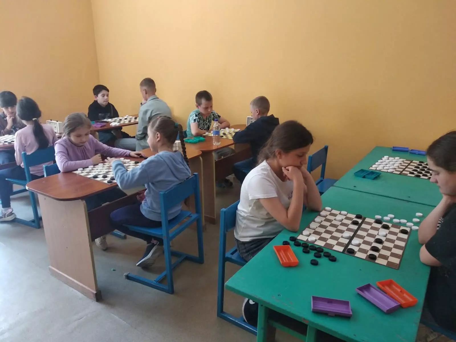 У Радомишлі відбулися напружені змагання з шашок