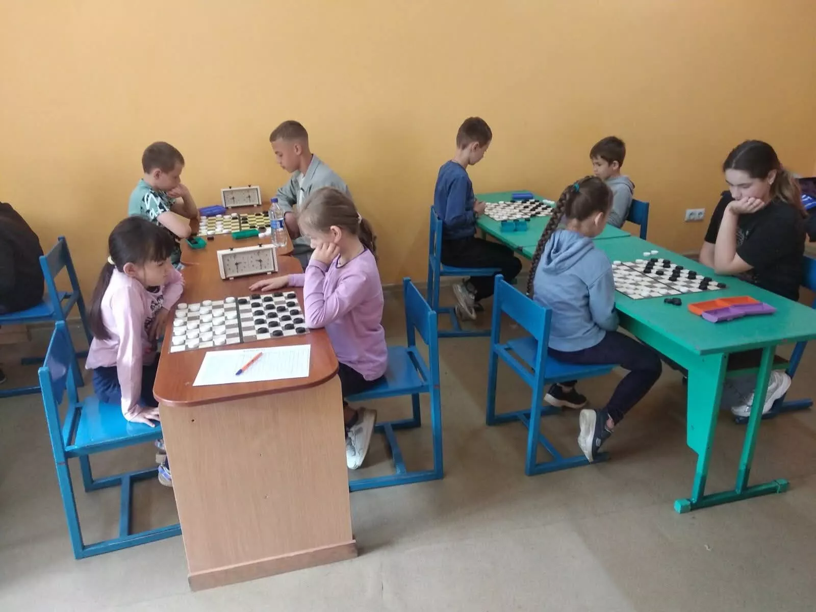 У Радомишлі відбулися напружені змагання з шашок