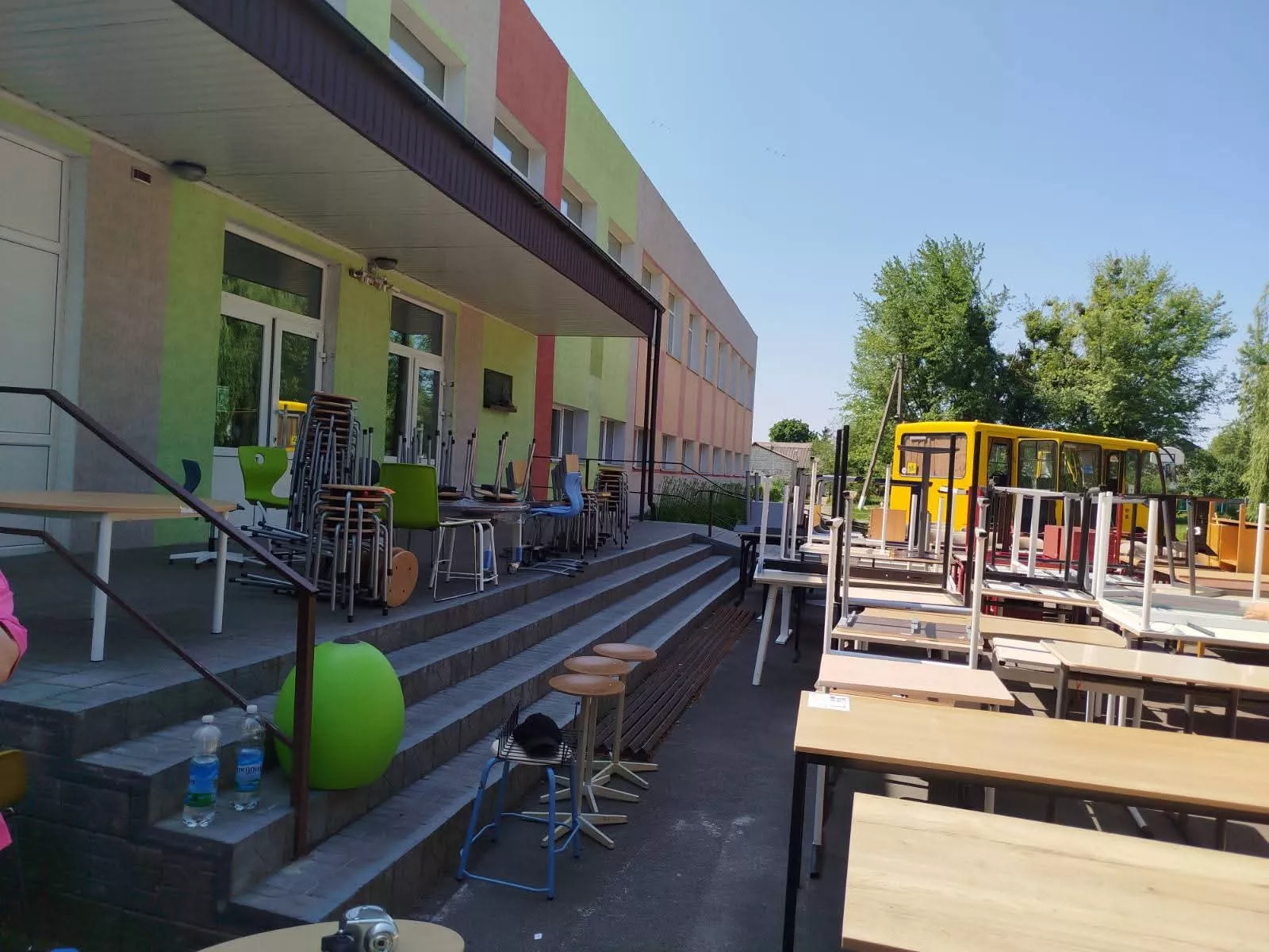 В Радомишль надійшла допомога з Ліндлара для освітян