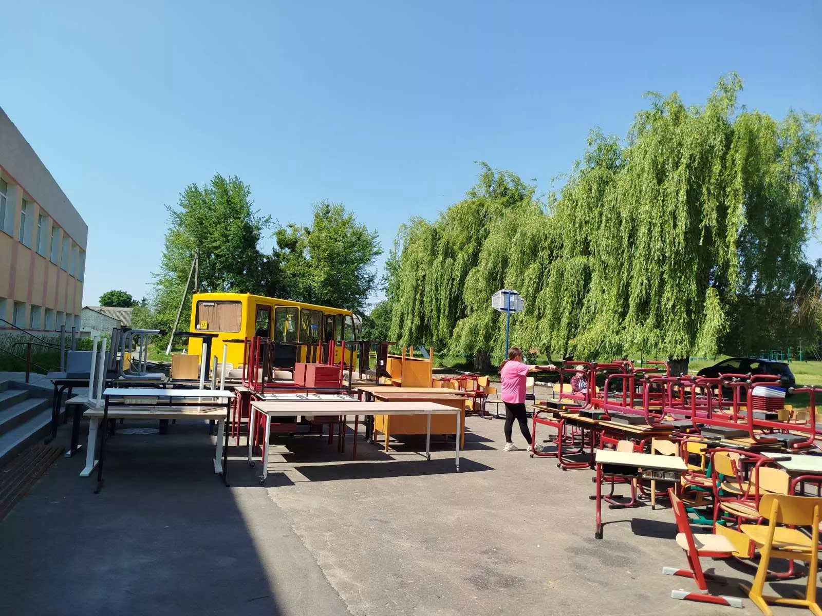 В Радомишль надійшла допомога з Ліндлара для освітян