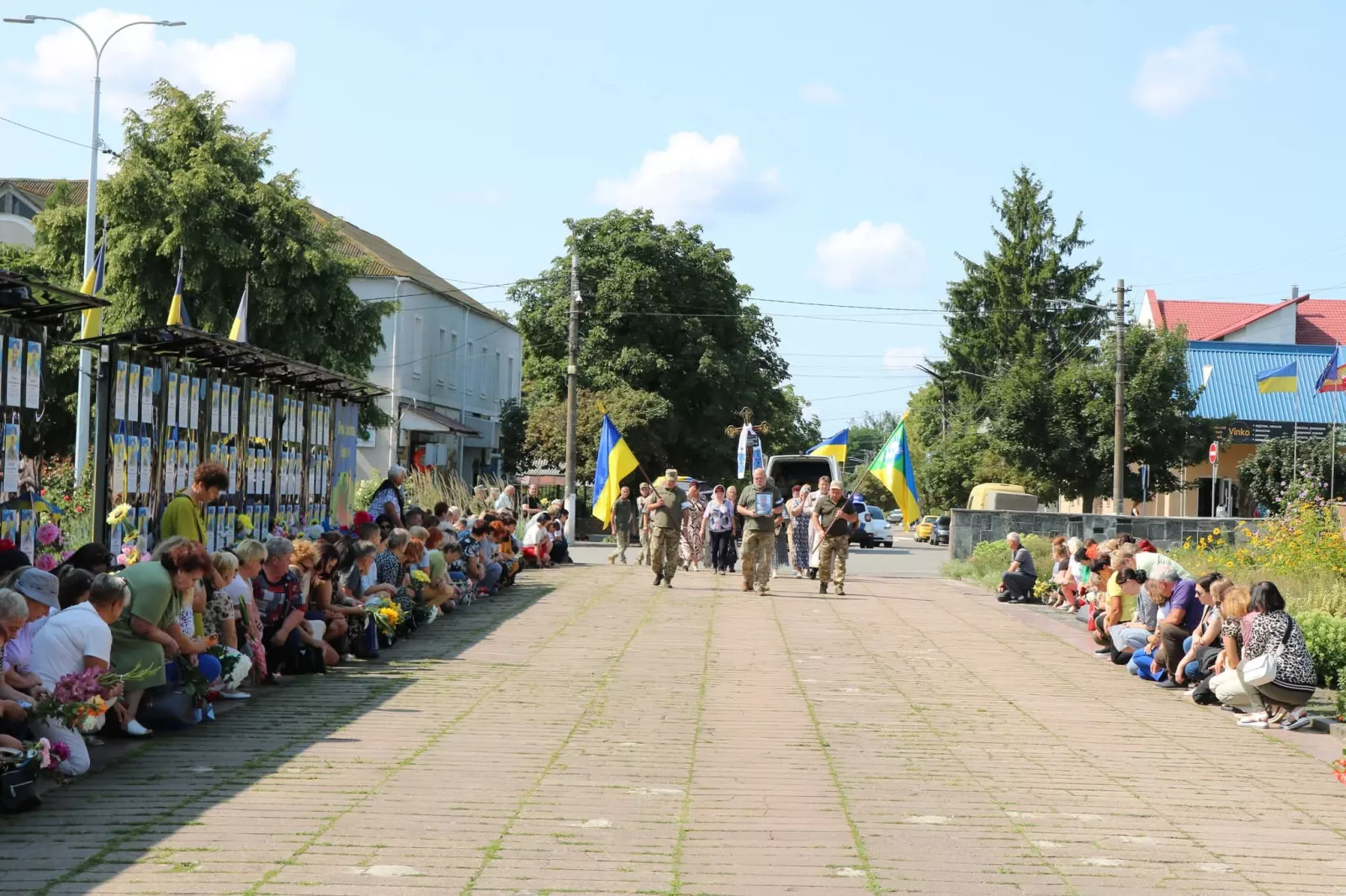 Радомишльська громада попрощалась зі своїм Героєм Русланом Малицьким