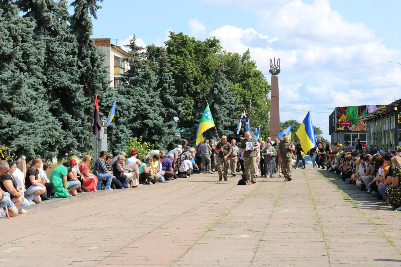 Радомишльська громада попрощалась зі своїм Героєм Русланом Малицьким