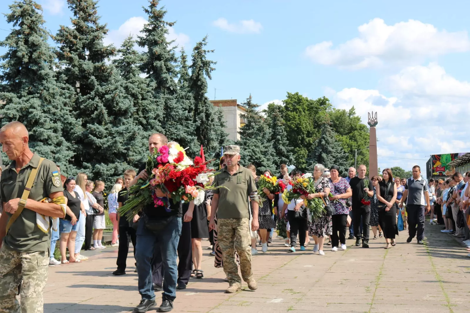 Радомишльська громада попрощалась зі своїм Героєм Русланом Малицьким