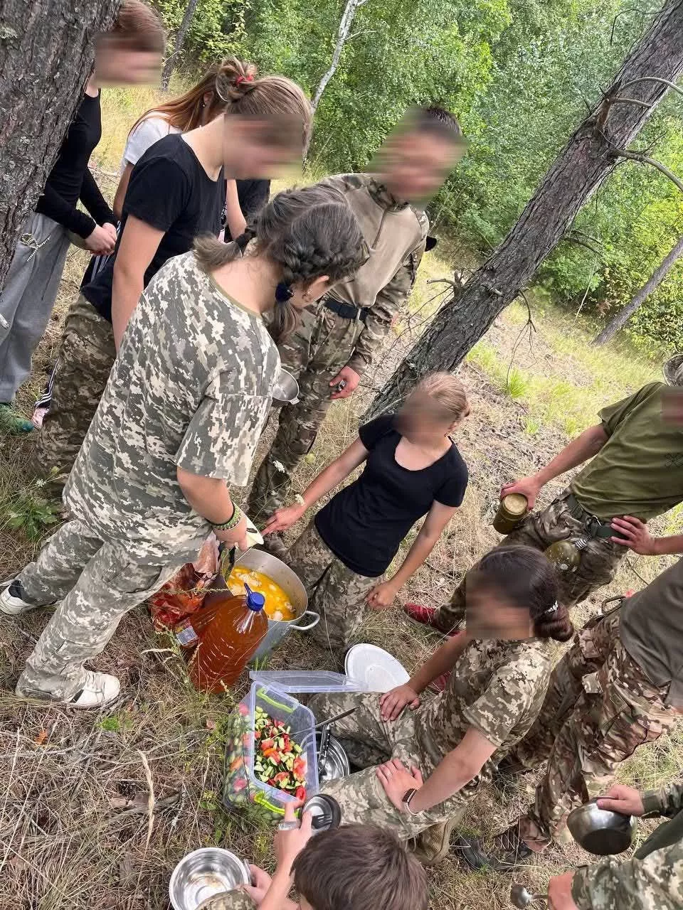 На Радомишльщині пройшов вишкільний табір для молоді з тактичної підготовки та домедичної допомоги