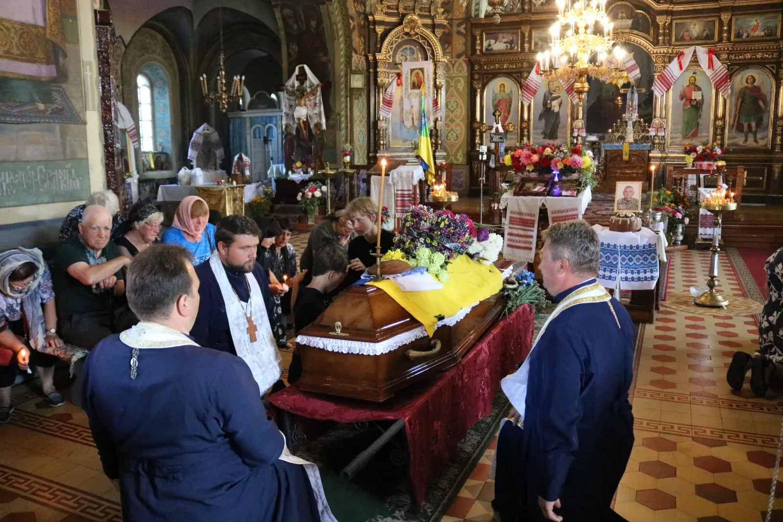 У Радомишлі прощалися з Героєм Вадимом Стадченко-Гальоною