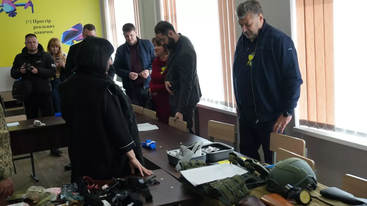 Голова ЖОВА Віталій Бунечко відвідав Бердичівський професійний будівельний ліцей та відкрив Центр ветеранського розвитку