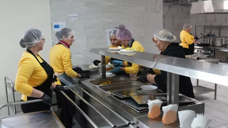 Голова Житомирської ОВА Бунечко провів перевірку реалізації освітніх проектів на Звягельщині
