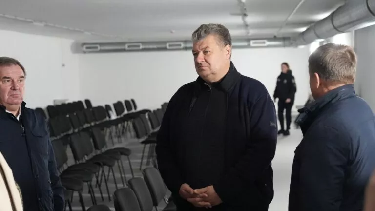Голова Житомирської ОВА Бунечко провів перевірку реалізації освітніх проектів на Звягельщині