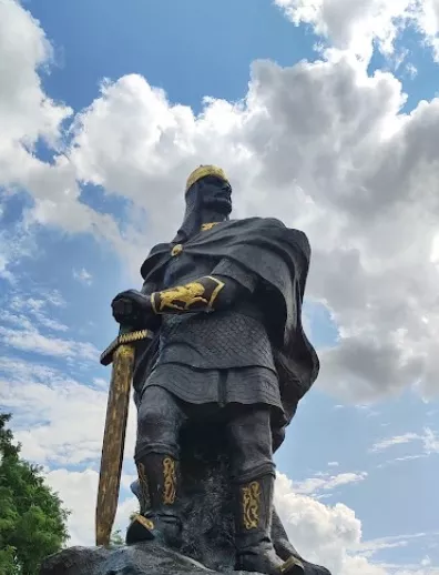 Пам’ятник князю Малу в Коростені — символ древлянського Іскоростеня