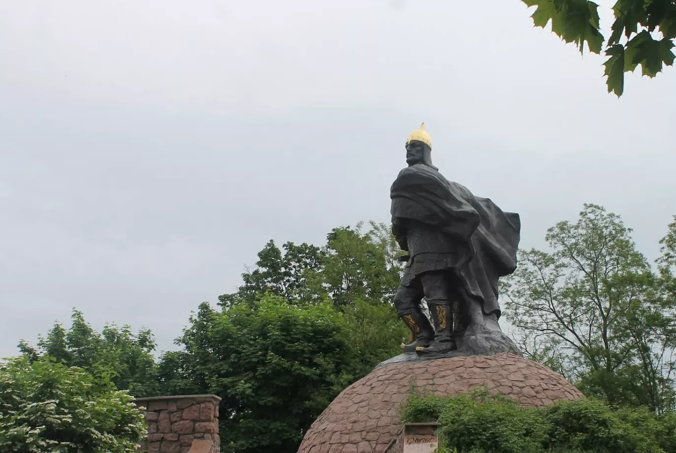 Пам’ятник князю Малу в Коростені — символ древлянського Іскоростеня