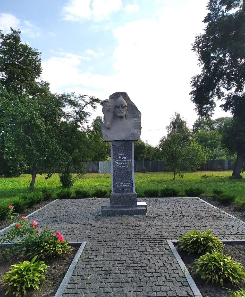 Чоповичі: історія селища, зауська шляхта і монастирі Кип’ячого