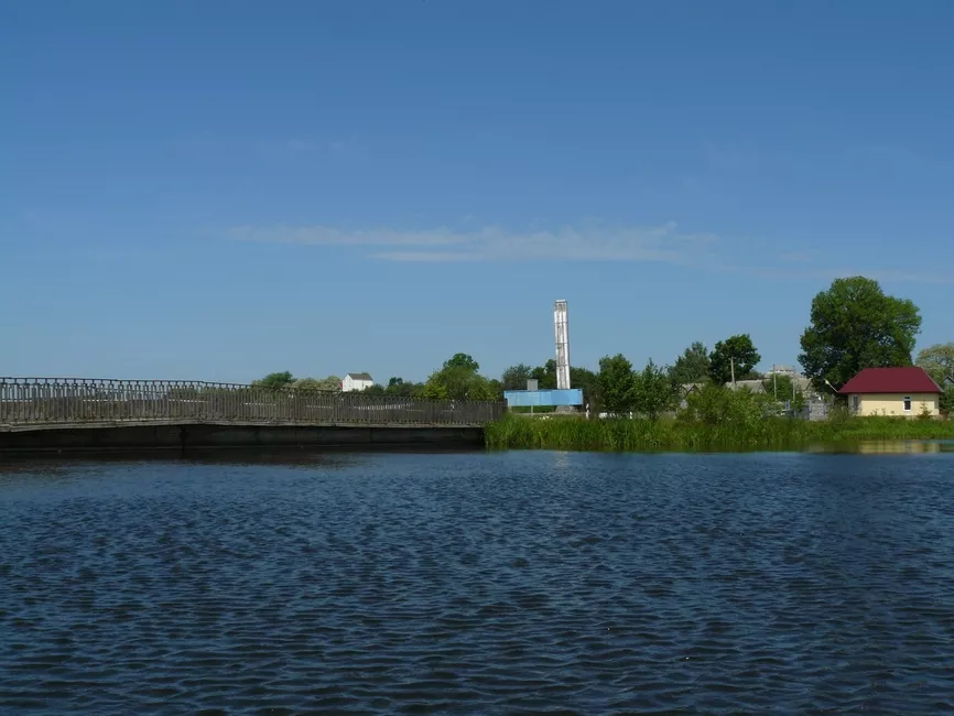 Тетерів від Денишів до Житомира: палац-привид, 115-річний млин і гранітний каньйон