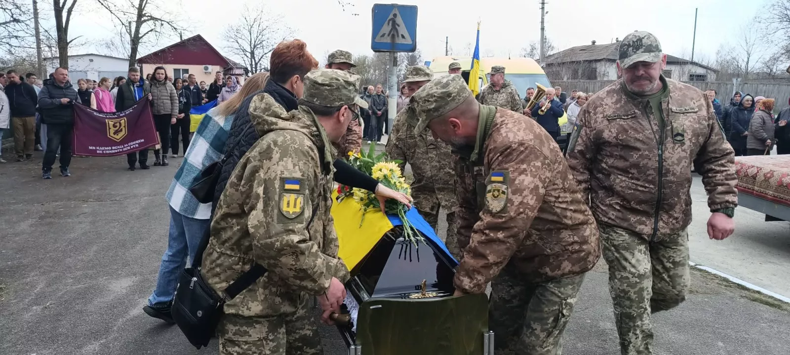 Вишевичі попрощалися зі полеглим Героєм — Олексієм Мариничем