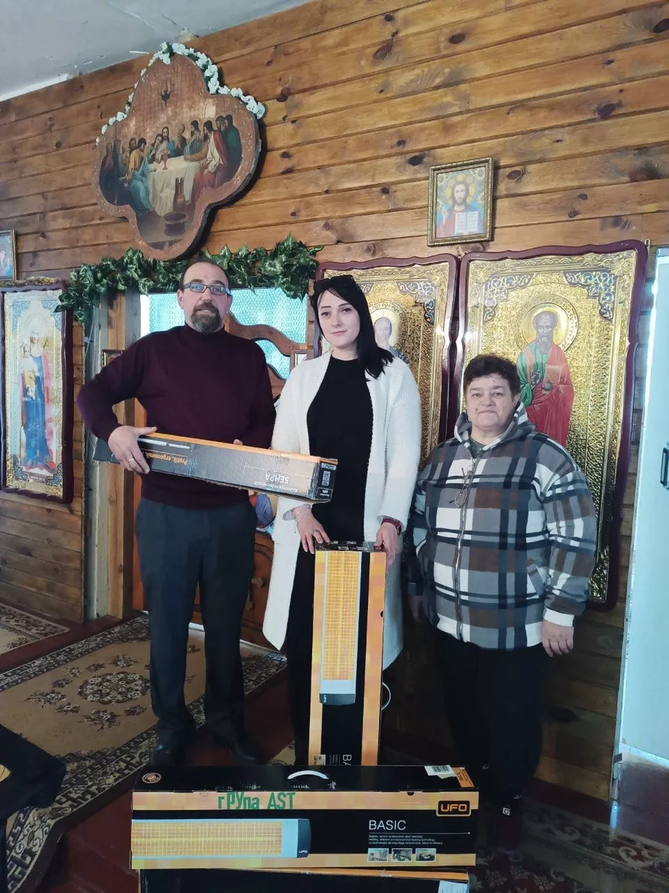 Компанія «Акріс Агро» допомогла придбати обігрівачі для церкви у селі Забілоччя.