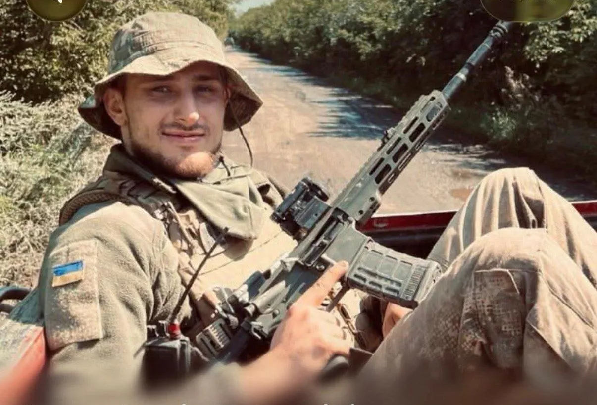 Овруччина в жалобі: помер 26-річний медик і військовий Павло Мельниченко