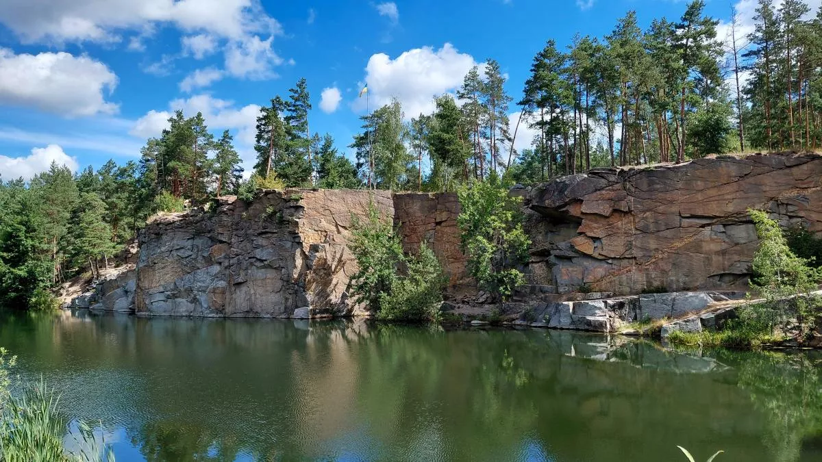 Коростишівський кар'єр відпочинок та як доїхати