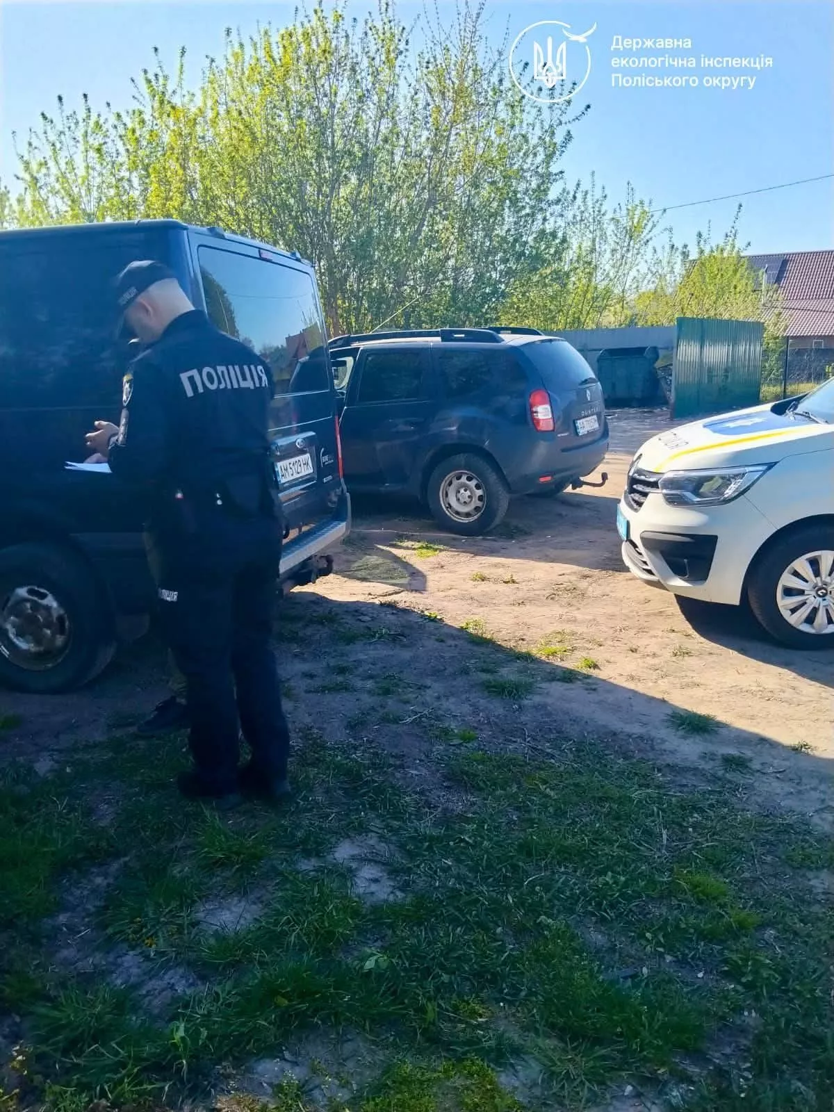У Радомишлі зафіксували масову загибель риби у річці Мика: екологи перевіряють можливе забруднення